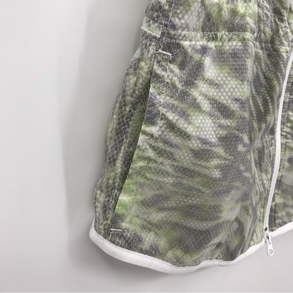 Nike Tech Hyperfuse Hooded Vest Green and White Size XS Full Front Zipper - Picture 5 of 5